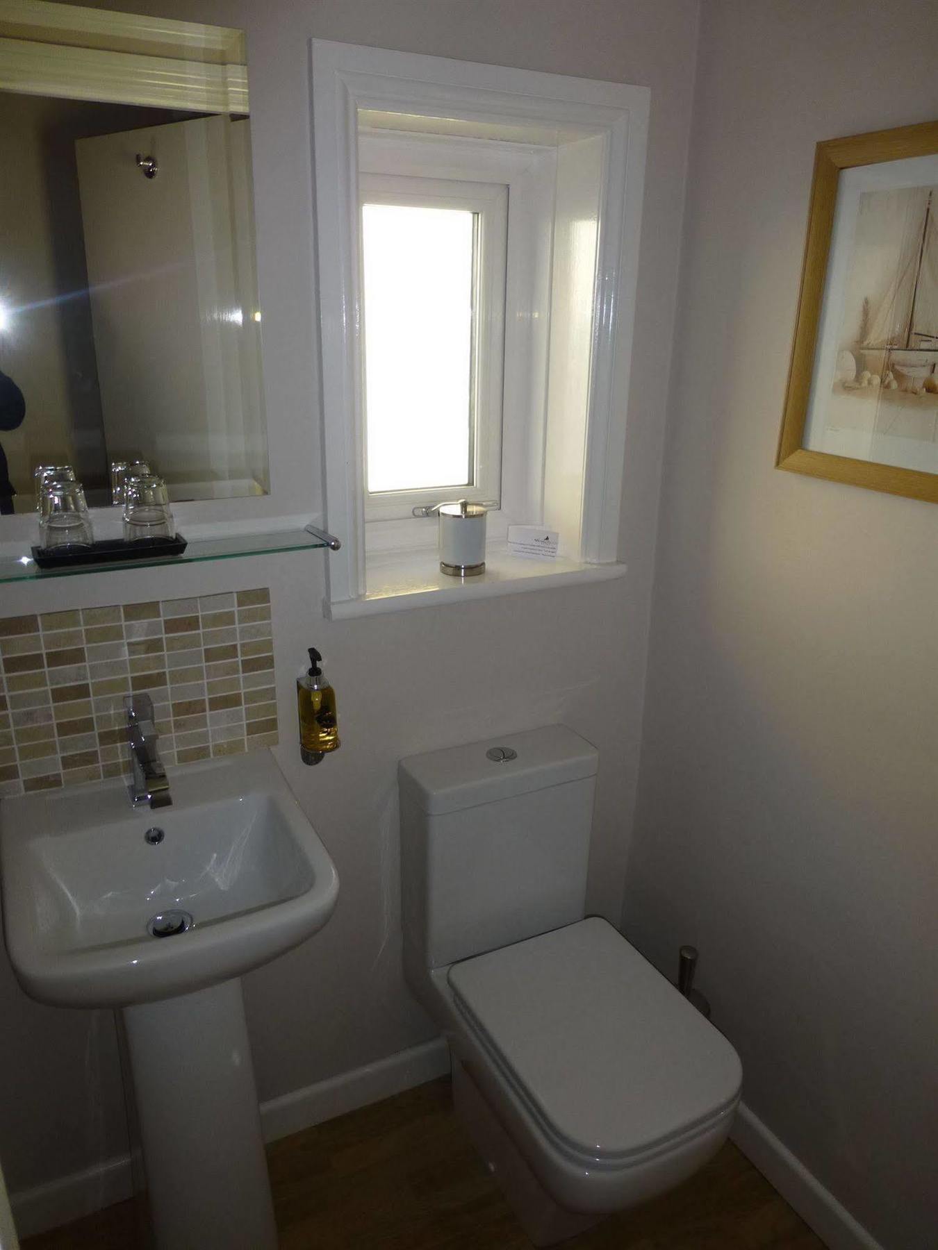 Waters Reach Guest House Christchurch  Kültér fotó